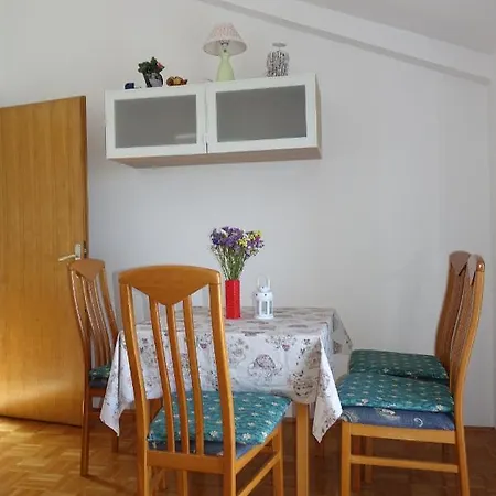 Guest house And With Parking Space Nin, Zadar - 5805