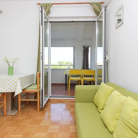 Guest house And With Parking Space Nin, Zadar - 5805 Nin