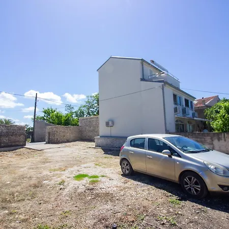 And With Parking Space Nin, Zadar - 5805 נין