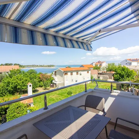 And With Parking Space Nin, Zadar - 5805 Guest house