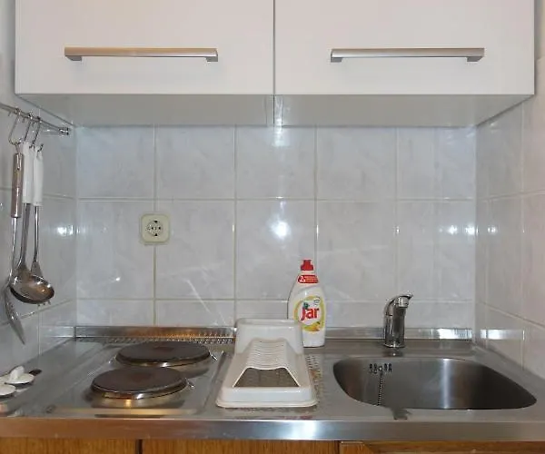 And With Parking Space Nin, Zadar - 5805 Gasthuis 3*