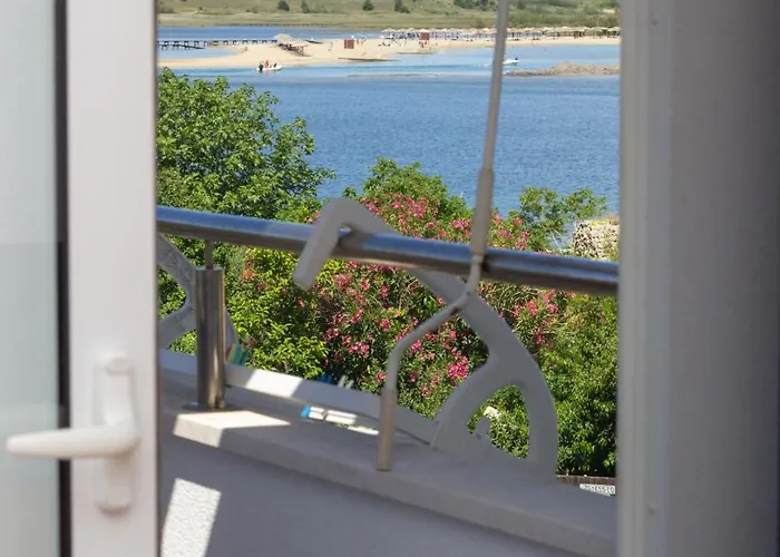 Pensión And With Parking Space Nin, Zadar - 5805