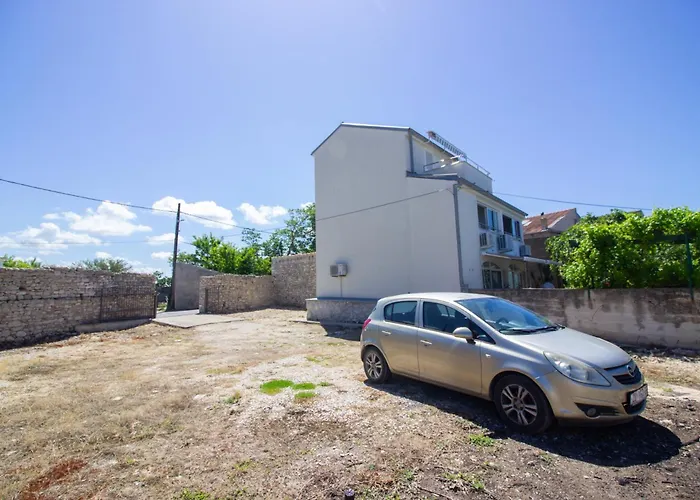 And With Parking Space Nin, Zadar - 5805 נין